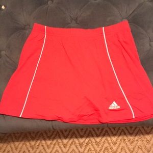 Size small adidas tennis skirt w/ built in shorts